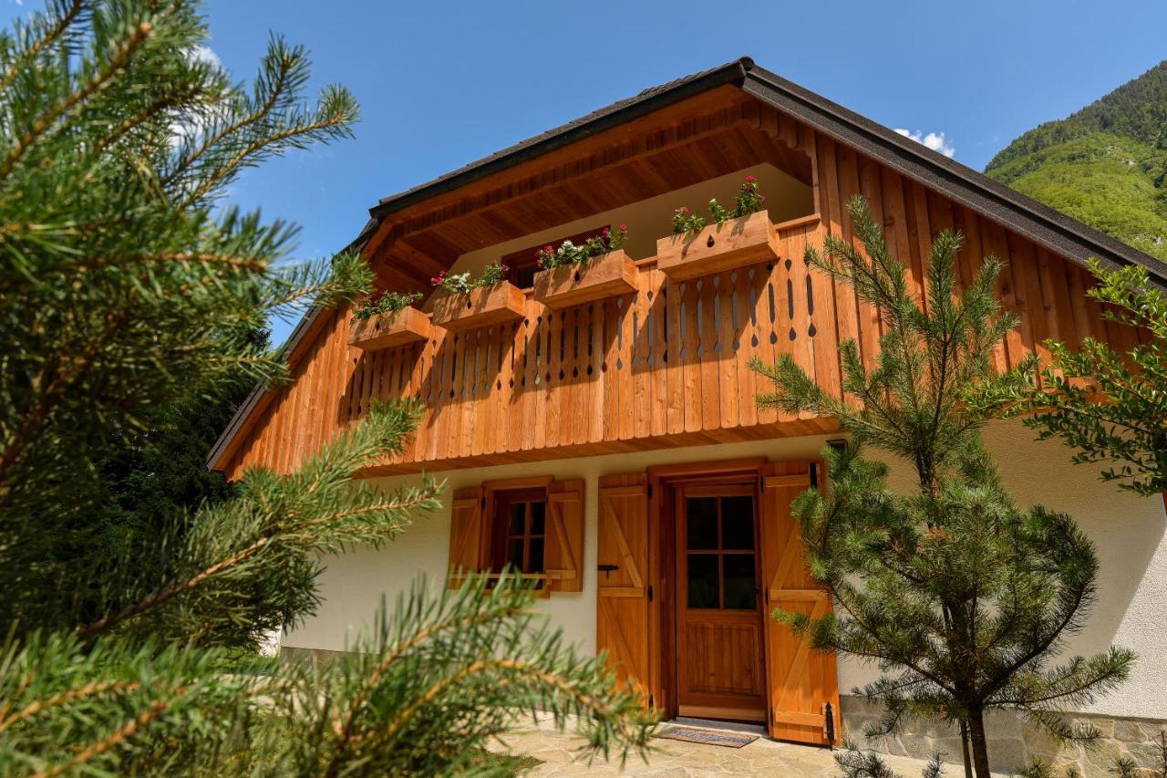 Julian Village Lepena Soca Ngoại thất bức ảnh